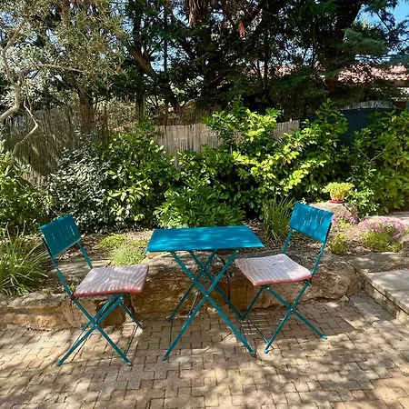 Holiday home Le Rez-de-jardin De Sopat Fuveau